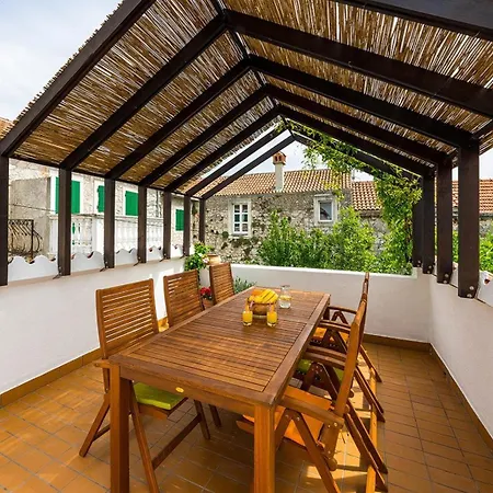 Vikendica Heritage Cvita Murter